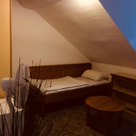 Y Hostel Balatonlelle Dış mekan fotoğraf