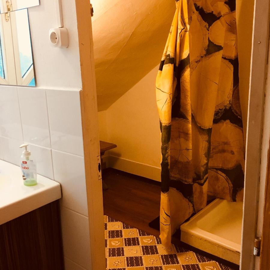 Y Hostel Balatonlelle Dış mekan fotoğraf