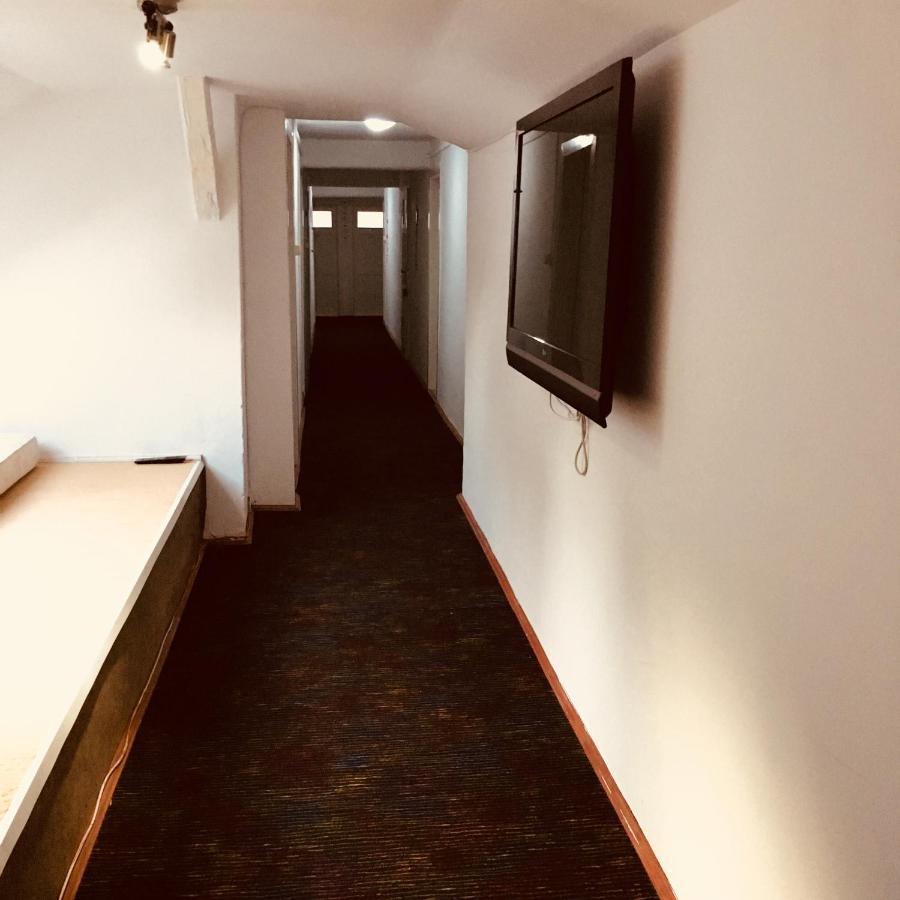 Y Hostel Balatonlelle Dış mekan fotoğraf
